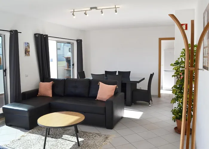 Clem Terrace Flat *